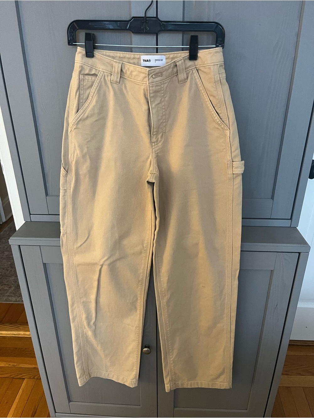 Aritzia TNA Cargo Pants – Khaki Beige, Size 2